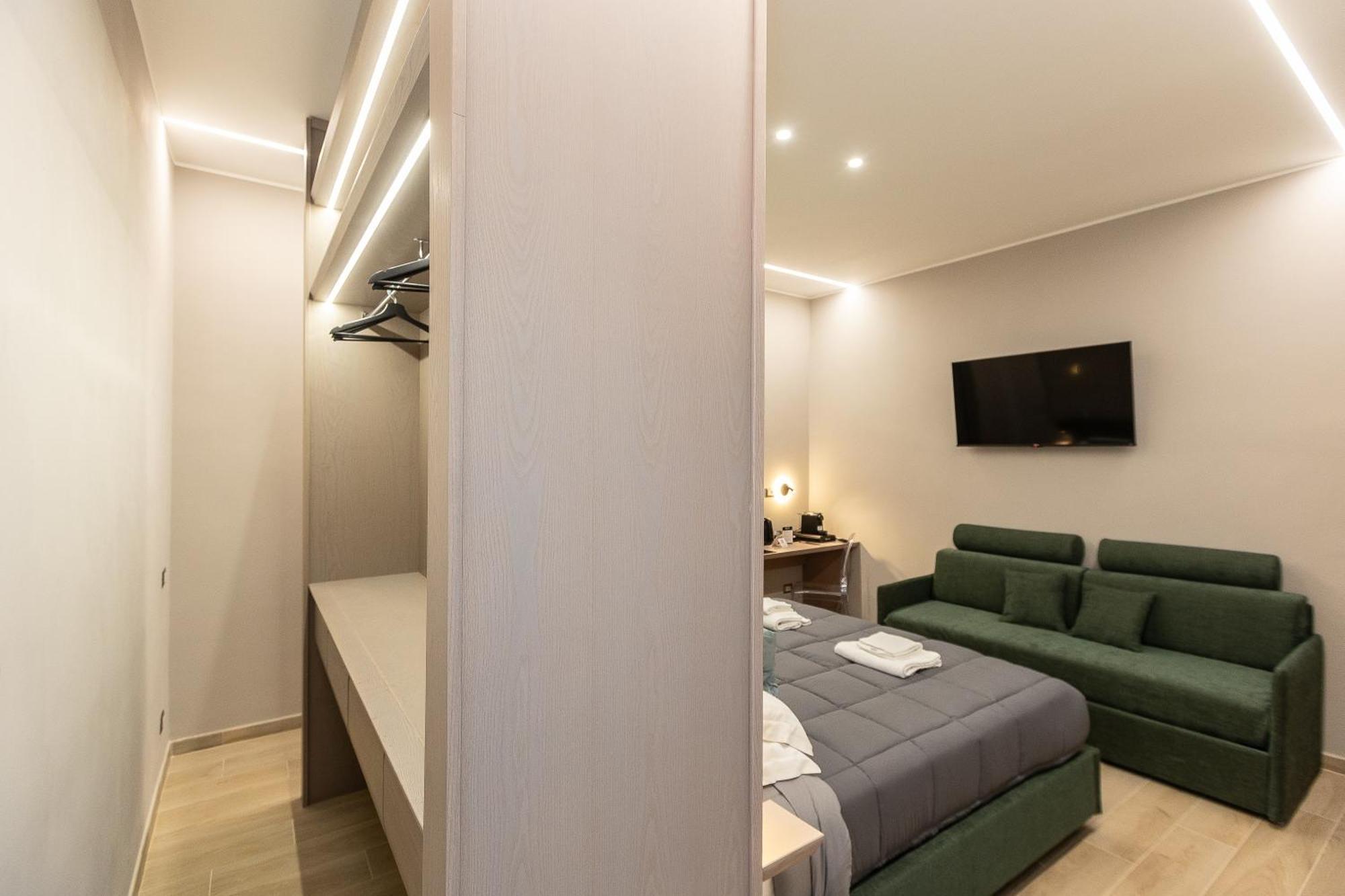 Iron Luxury Rooms Roma Eksteriør bilde
